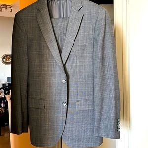 Mens gray suit with subtle check by Hugo Boss